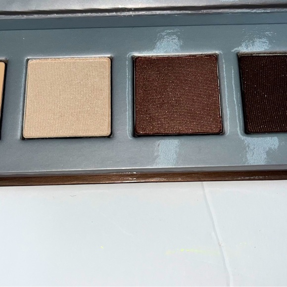 Mally Romantic Brown Eye Shadow Base and 3 Shadow Shades Palette - Picture 6 of 6